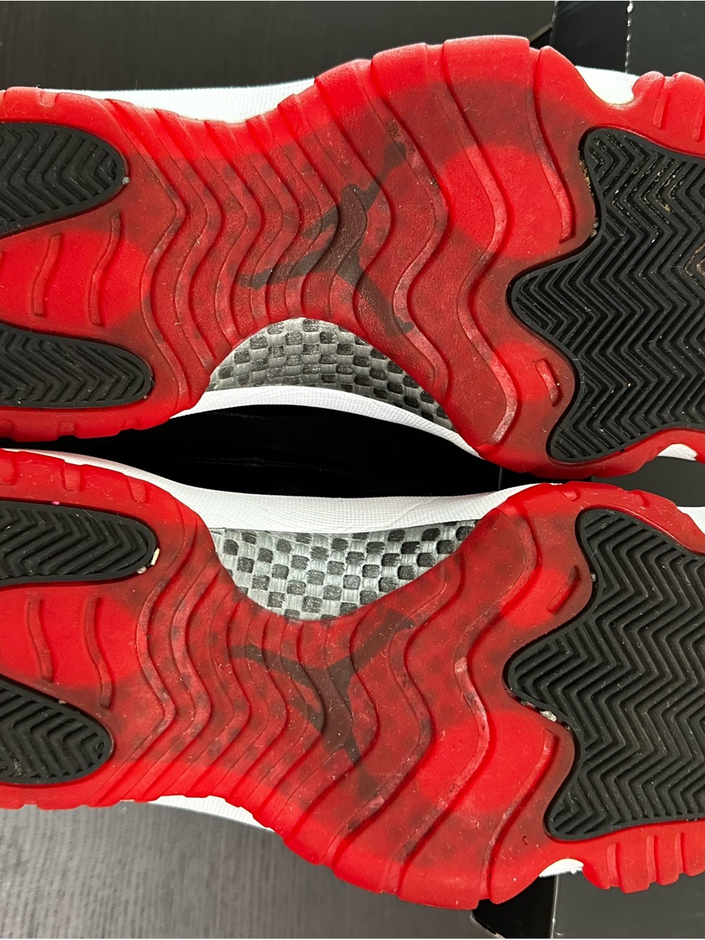 Jordan Retro Black / Red High-Top Basketball Sneakers - Picture 7 of 11